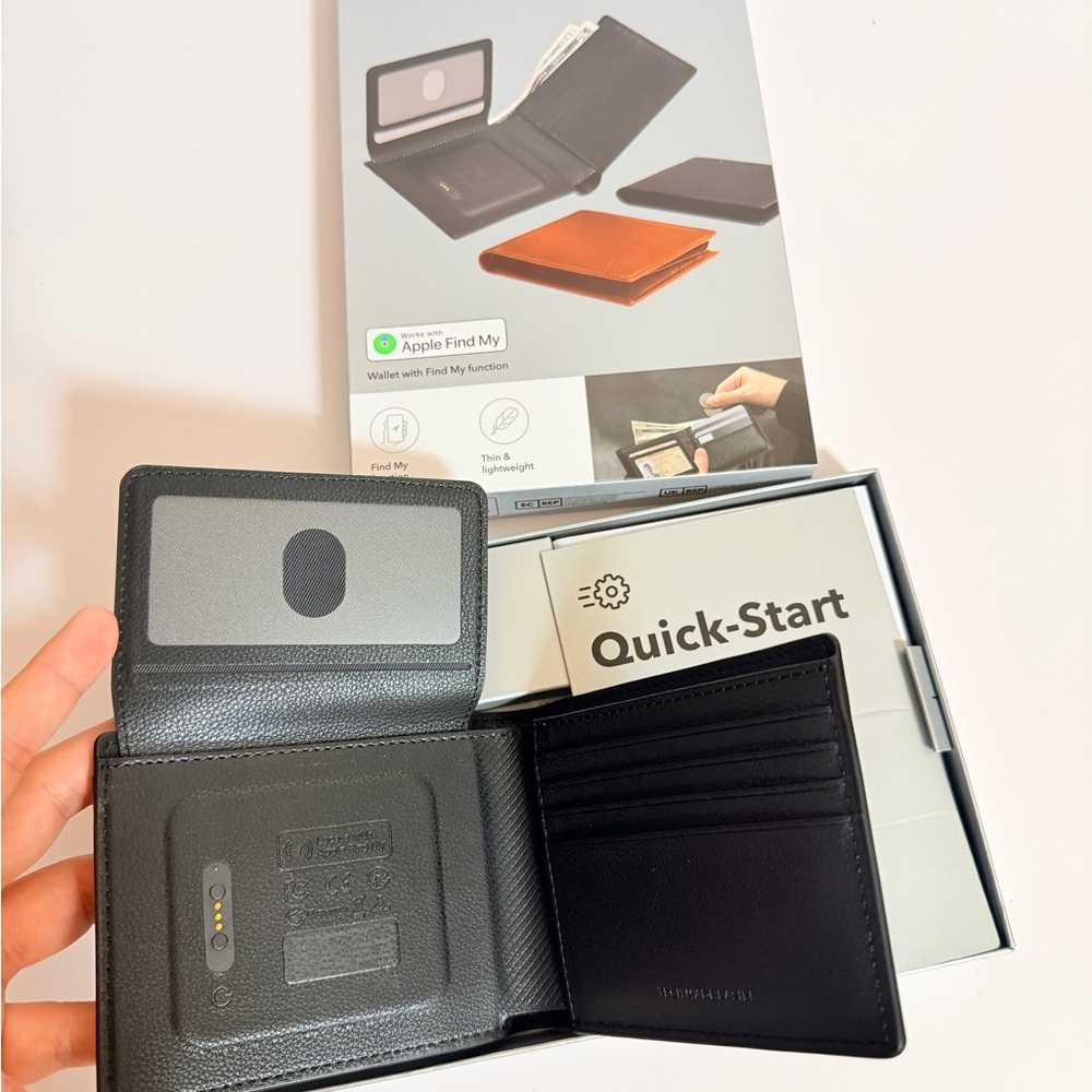 Black Leather Wallet with Apple Find My Function